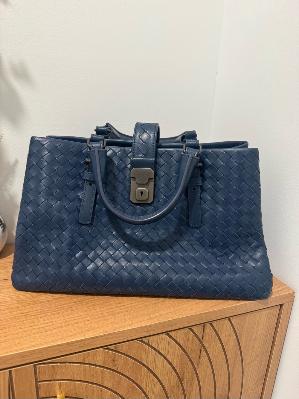 Bottega Veneta Roma Intrecciato Tote - Blue